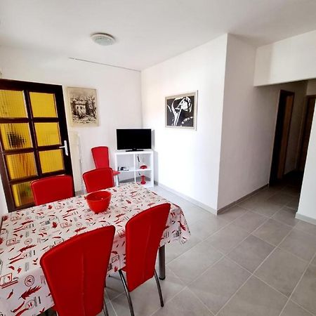 Apartmani Mw, Crveni Apartman Baška Esterno foto