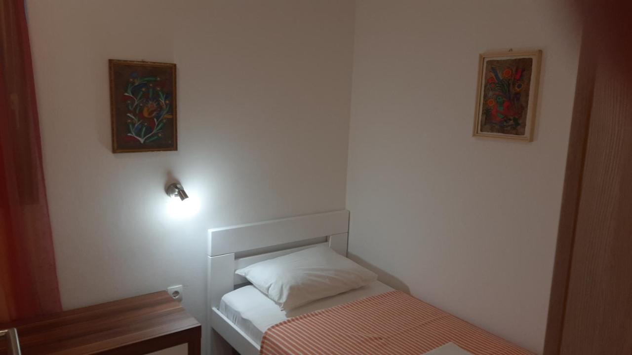 Apartmani Mw, Crveni Apartman Baška Esterno foto